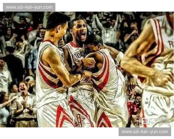 上帝借给他35秒：重回2004，为什么我们需要一遍遍重看火箭vs马刺麦迪时刻全录像？
